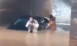 接雨水管道怎么爆料视频,如何通过视频曝光问题